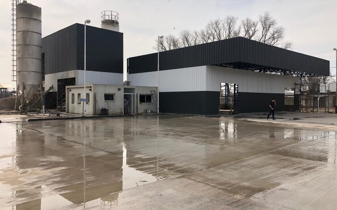 En obra del nuevo edificio comercial y depósitos de Superficies S.R.L.